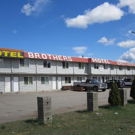 Brothers Inn Motel Prince George Exterior photo