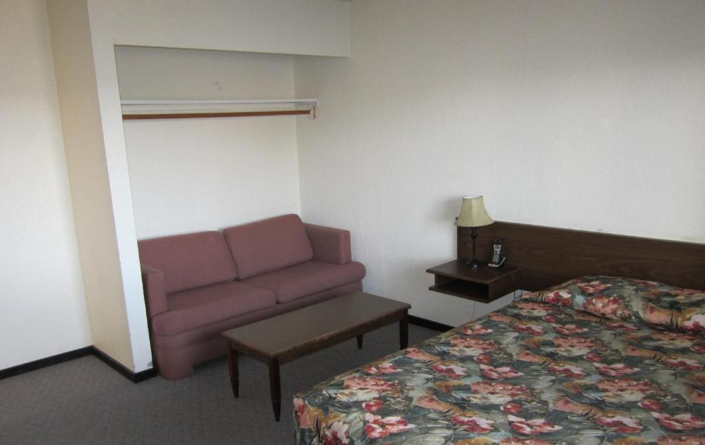 Brothers Inn Motel Prince George Room photo