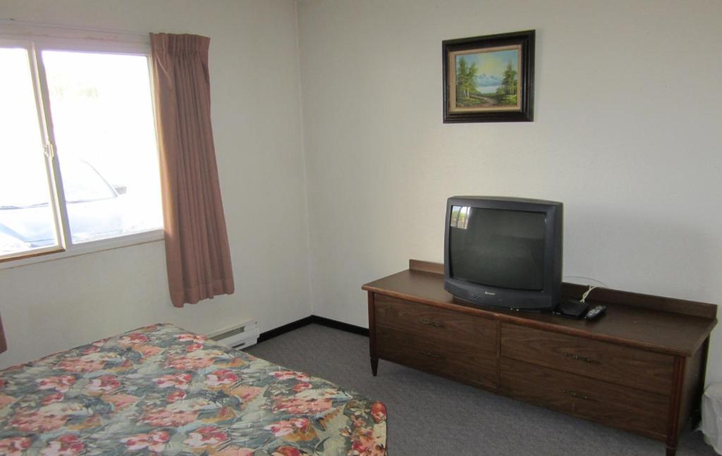 Brothers Inn Motel Prince George Room photo